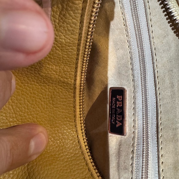 Original Small Prada women purse 👜 - Picture 2 of 3